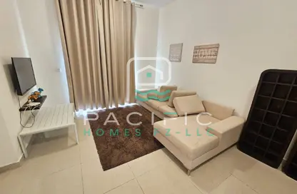 شقة - غرفة نوم - 2 حمامات للبيع في رويال بريز 2 - رويال بريز - قرية الحمرا - رأس الخيمة