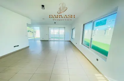 فيلا - 4 غرف نوم - 5 حمامات للايجار في فلل ليجاسي نوفا - جميرا بارك - دبي