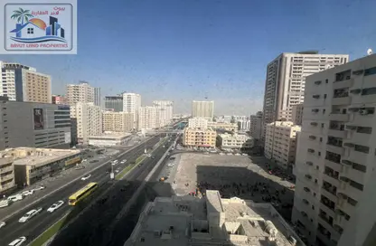 شقة - غرفة نوم - 2 حمامات للايجار في ميجا مول - القاسمية - الشارقة