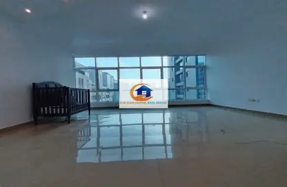 شقة - 3 غرف نوم - 3 حمامات للايجار في الخالدية - أبوظبي