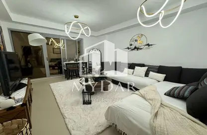 Living Room image for: Apartment - 1 Bedroom - 2 Bathrooms for rent in Pacific - Al Marjan Island - Ras Al Khaimah, Image 1
