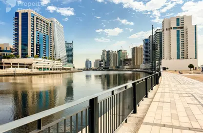 Apartment - 1 Bedroom - 2 Bathrooms for rent in Tower B - DAMAC Towers by Paramount - Business Bay - Dubai
