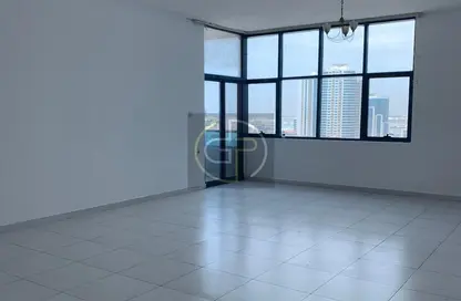 Apartment - 3 Bedrooms - 3 Bathrooms for rent in Falcon Towers - Ajman Downtown - Ajman