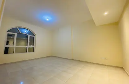 Apartment - 2 Bedrooms - 2 Bathrooms for rent in Shabiya 10 - Shabiya - Mussafah - Abu Dhabi