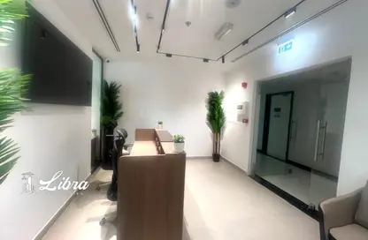 مكتب - استوديو - 1 حمام للايجار في خليج آيريس - الخليج التجاري - دبي