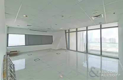 Empty Room image for: Office Space - Studio for sale in Iris Bay - Business Bay - Dubai, Image 1