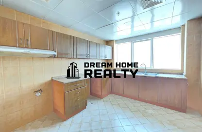 Apartment - 1 Bedroom - 1 Bathroom for rent in Al Thani Building - Al Khan - Sharjah