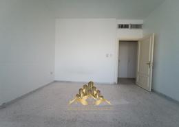 Empty Room image for: Apartment - 1 bedroom - 1 bathroom for rent in Madinat Zayed - Abu Dhabi, Image 1
