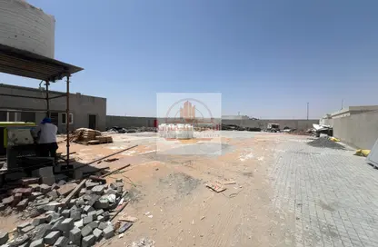 أرض - استوديو للايجار في الصجعة الصناعية - آلصجعه - الشارقة