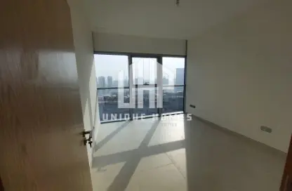 شقة - 2 غرف نوم - 2 حمامات للايجار في راديانت سكوير - مدينة الأضواء - جزيرة الريم - أبوظبي