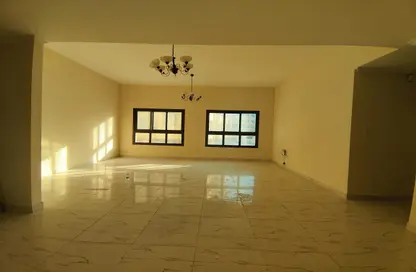 شقة - 2 غرف نوم - 3 حمامات للايجار في يلو 1 - النهدة 2 - النهدة - دبي - دبي
