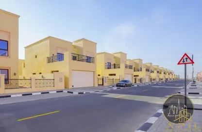 Outdoor Building image for: Villa - 4 Bedrooms - 4 Bathrooms for rent in Nad Al Sheba 3 - Nad Al Sheba - Dubai, Image 1
