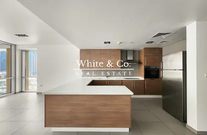 Apartment - 2 Bedrooms - 3 Bathrooms for rent in Ariyana Tower - Dubai Marina - Dubai