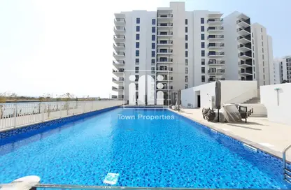 Apartment - 3 Bedrooms - 4 Bathrooms for sale in Waters Edge - Yas Island - Abu Dhabi