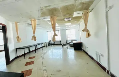 Office Space - Studio - 1 Bathroom for rent in Al Muraqqabat - Deira - Dubai