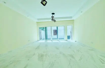 Villa - 4 Bedrooms - 6 Bathrooms for rent in Mirdif 35 - Mushraif - Mirdif - Dubai