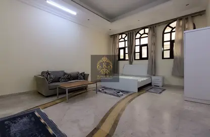 شقة - 1 حمام للايجار في مدينة محمد بن زايد - أبوظبي
