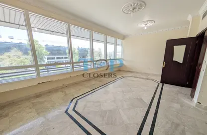 Apartment - 3 Bedrooms - 3 Bathrooms for rent in Central District - Al Ain
