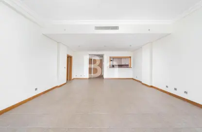 Apartment - 1 Bedroom - 2 Bathrooms for rent in Al Hallawi - Shoreline Apartments - Palm Jumeirah - Dubai