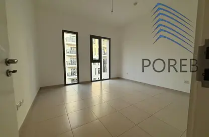 Apartment - 1 Bedroom - 1 Bathroom for rent in Hayat Boulevard-1A - Hayat Boulevard - Town Square - Dubai