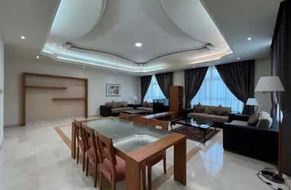 Apartment - 3 Bedrooms - 4 Bathrooms for rent in Vision Twin Towers - Al Najda Street - Abu Dhabi