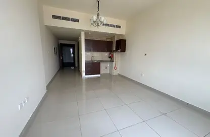 Apartment - Studio - 1 Bathroom for rent in Etlala Residence 2 - Etlala Residence - Dubai Land Residence Complex - Dubai