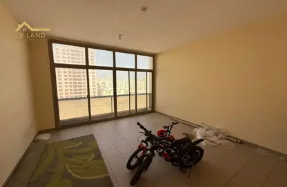 Apartment - 1 Bedroom - 2 Bathrooms for rent in Al Naba'ah - Al Sharq - Sharjah
