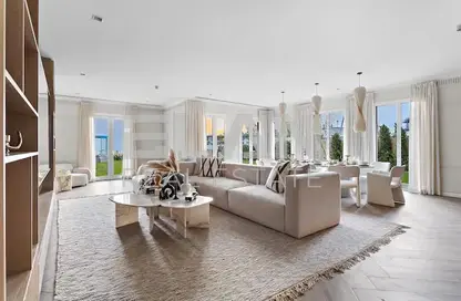 Villa - 5 Bedrooms - 6 Bathrooms for rent in Sur La Mer - La Mer - Jumeirah - Dubai