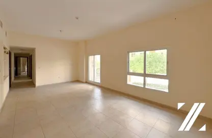 Apartment - 3 Bedrooms - 3 Bathrooms for sale in Al Thamam 11 - Al Thamam - Remraam - Dubai Land - Dubai