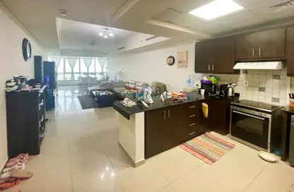 صورة لـ مطبخ شقة - 2 غرف نوم - 3 حمامات للبيع في أبراج هيدرا افينيو - مدينة الأضواء - جزيرة الريم - أبوظبي ، صورة رقم 1
