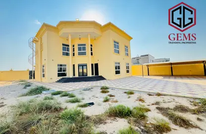 Villa - 5 Bedrooms - 6 Bathrooms for rent in Al Aweer 1 - Al Aweer - Dubai
