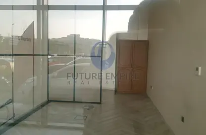 متجر - استوديو للايجار في مبنى النصر المركزي - عود ميثاء - بر دبي - دبي