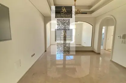 شقة - 2 غرف نوم - 3 حمامات للايجار في 1 المويهات - المويهات - عجمان
