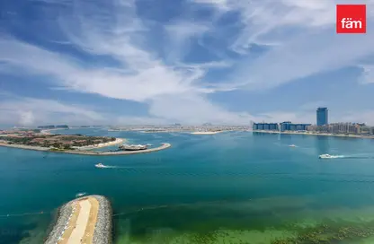 Apartment - 3 Bedrooms - 4 Bathrooms for sale in Beach Vista - EMAAR Beachfront - Dubai Harbour - Dubai