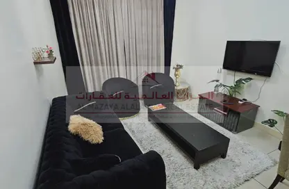 Apartment - 1 Bedroom - 2 Bathrooms for rent in Blue Tower - Al Majaz 3 - Al Majaz - Sharjah