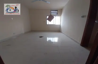 شقة - 3 غرف نوم - 3 حمامات للايجار في ميدان الرولة - منطقة الرولة - الشارقة