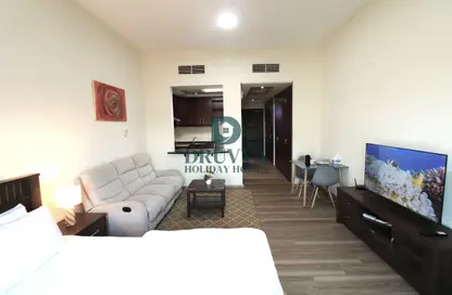 شقة - 1 حمام للايجار في مبنى 71 - طراز البحر المتوسط - ديسكفري جاردنز - دبي