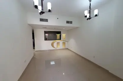 شقة - غرفة نوم - 2 حمامات للايجار في بناية رويال جي في سي - الضاحية 10 - قرية الجميرا سركل - دبي شقة - غرفة نوم - 2 حمامات للايجار في بناية رويال جي في سي - الضاحية 10 - قرية الجميرا سركل - دبي