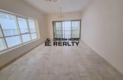Apartment - 2 Bedrooms - 2 Bathrooms for rent in Al Mamzar - Sharjah - Sharjah