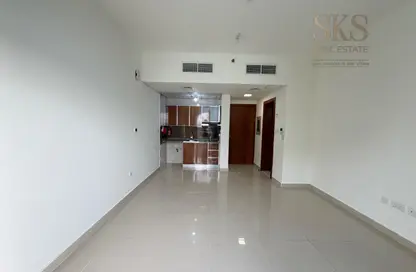 شقة - 1 حمام للايجار في بناية اس بي ال 361 - البرشاء 1 - البرشاء - دبي شقة - 1 حمام للايجار في بناية اس بي ال 361 - البرشاء 1 - البرشاء - دبي