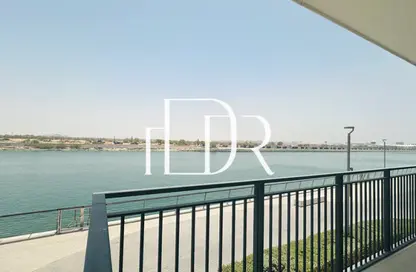 Apartment - 2 Bedrooms - 3 Bathrooms for rent in Waters Edge - Yas Island - Abu Dhabi