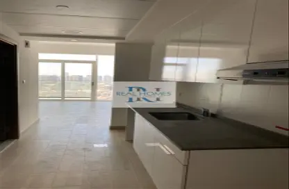 Apartment - Studio - 1 Bathroom for rent in Bloom Towers C - Bloom Towers - Jumeirah Village Circle - Dubai Apartment - Studio - 1 Bathroom for rent in Bloom Towers C - Bloom Towers - Jumeirah Village Circle - Dubai