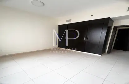 Apartment - 1 Bedroom - 2 Bathrooms for sale in Mazaya 12 - Queue Point - Dubai Land - Dubai