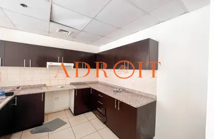 Apartment - 1 Bedroom - 2 Bathrooms for sale in Mazaya 8 - Queue Point - Dubai Land - Dubai