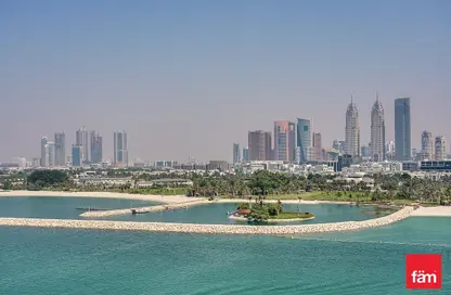 Apartment - 2 Bedrooms - 2 Bathrooms for rent in Azure Residences - Palm Jumeirah - Dubai