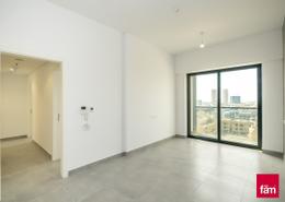 صورةغرفة فارغة لـ: شقة - 2 غرف نوم - 3 حمامات للبيع في لوكي 1 ريزيدينس - قرية الجميرا سركل - دبي, صورة 1