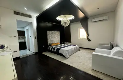 Apartment - Studio - 1 Bathroom for rent in Binal Jesrain - Between Two Bridges - Abu Dhabi
