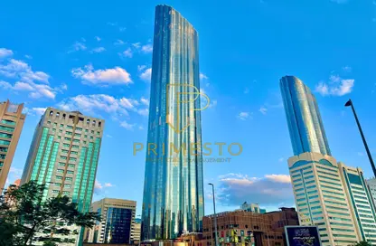 Apartment - 4 Bedrooms - 6 Bathrooms for rent in Golden Falcon Tower - Hamdan Street - Abu Dhabi