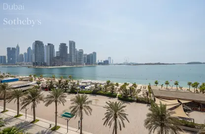 Apartment - 4 Bedrooms - 5 Bathrooms for sale in The Fairmont Palm Residence South - The Fairmont Palm Residences - Palm Jumeirah - Dubai