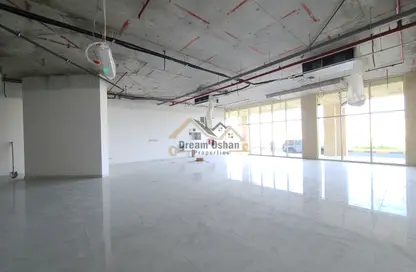 Shop - Studio - 2 Bathrooms for rent in Al Hoor Building - Muwaileh Commercial - Sharjah